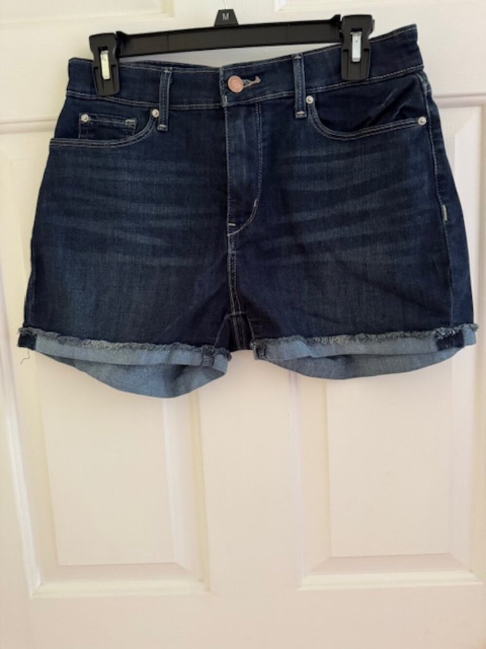 Levi’s Signature High Rise Shorts • 28 • Dark Wash • NWOT • Stretch